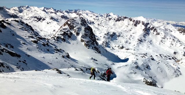 carros de foc guia de montaña equis